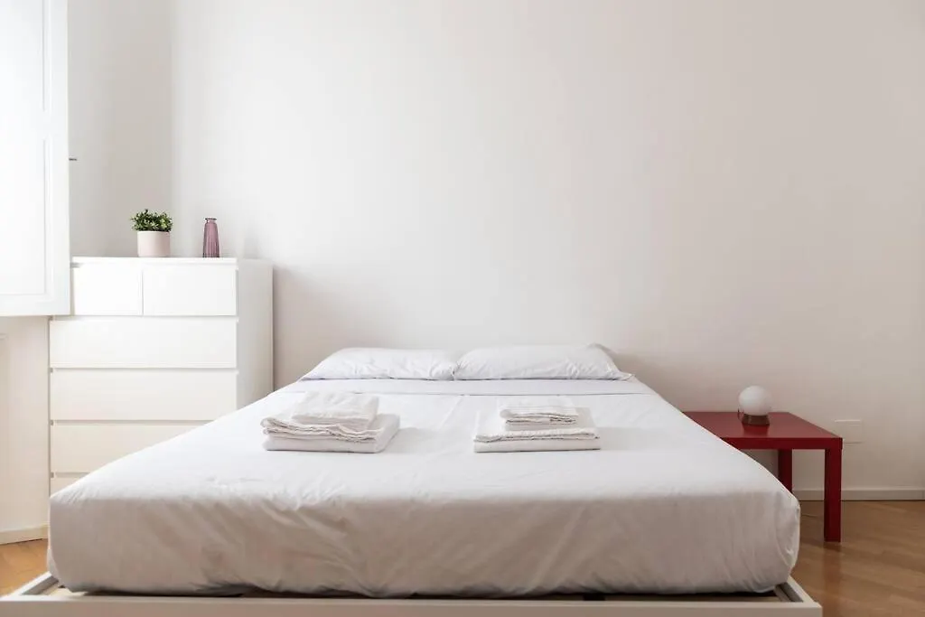 Appartamento Youhosty - Correggio 55 B Milano Italia
